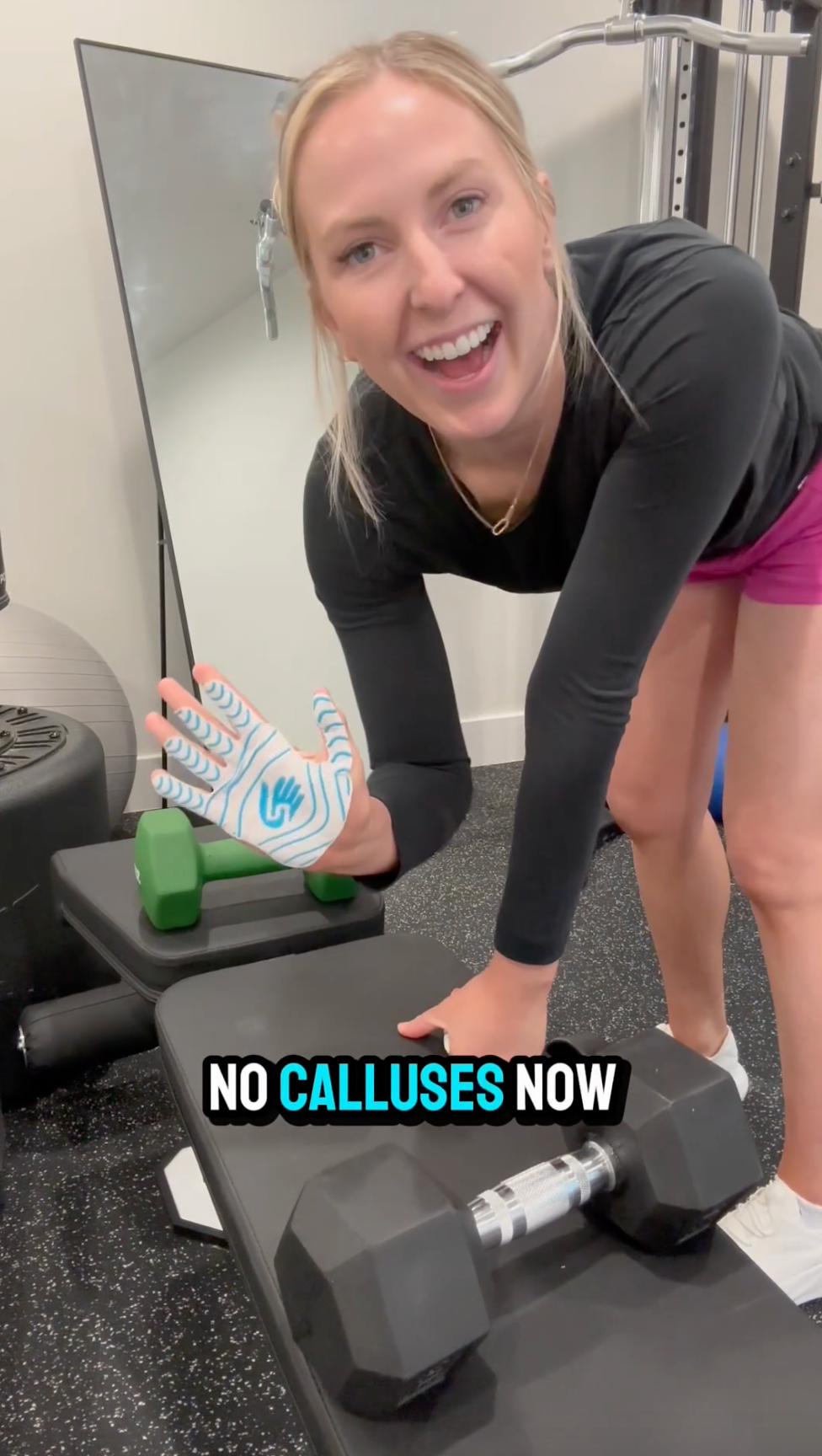 Load video: Kendra&#39;s callus prevention story